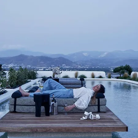 Naxian Utopia Luxury Villas *