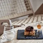 Naxian Utopia Luxury