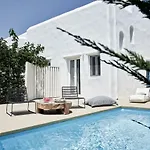 Villa Naxian Utopia Luxury *