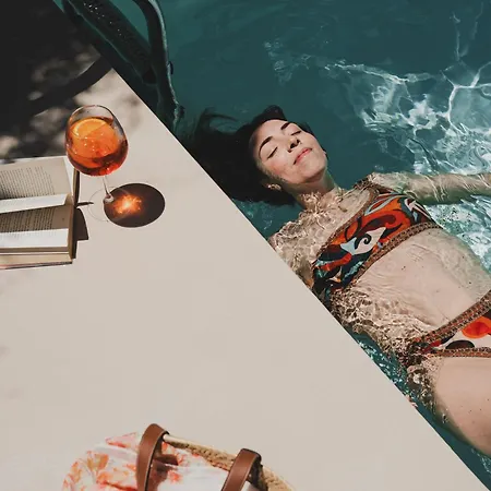 Willa Naxian Utopia Luxury
